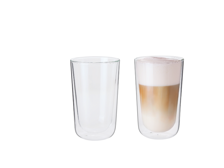 Silvercrest thermal glasses: one empty glass and one filled with latte macchiato.