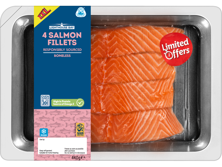 Lighthouse Bay 4 salmon fillets, 440g pack.