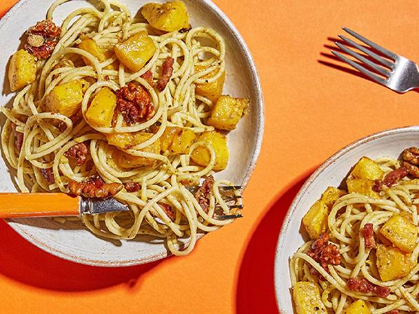 Roasted pumpkin & pesto spookghetti