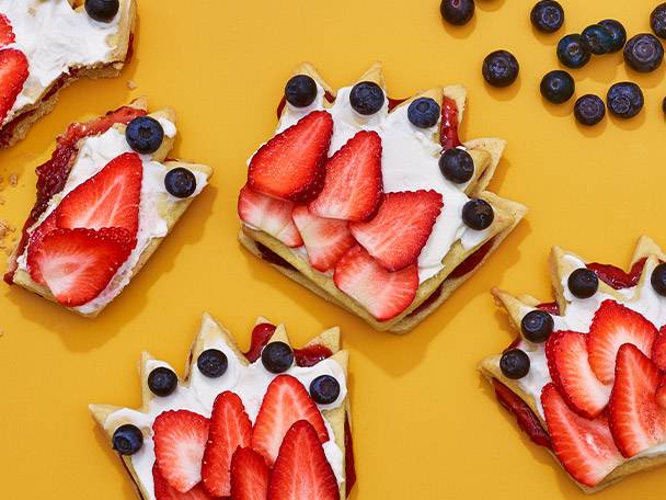 Strawberry Shortbread Crowns