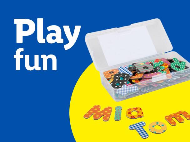 Colorful alphabet magnets in a clear box and spelling out 'Mia Tom' on a blue and yellow background with text 'Play fun'.