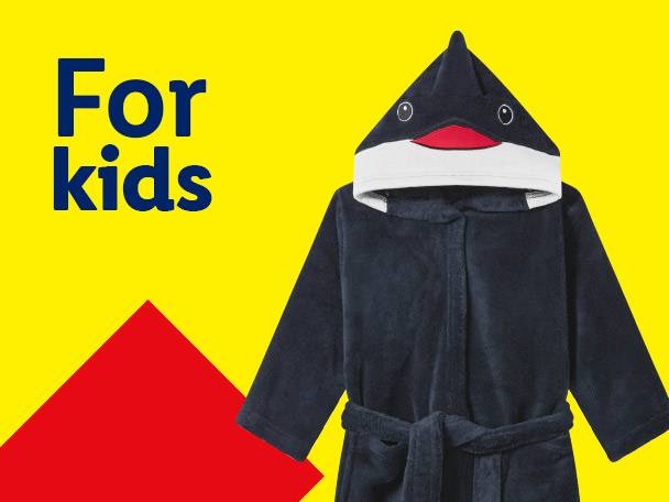 Dark blue kids' bathrobe with a shark hood, on a yellow background with 'For kids' text.