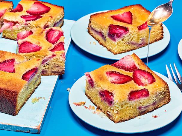 Strawberry cake drizzled with honey.